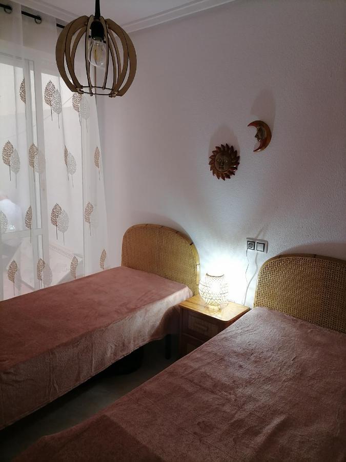 Sunny Appartment With Pool Torrevieja Center Luaran gambar