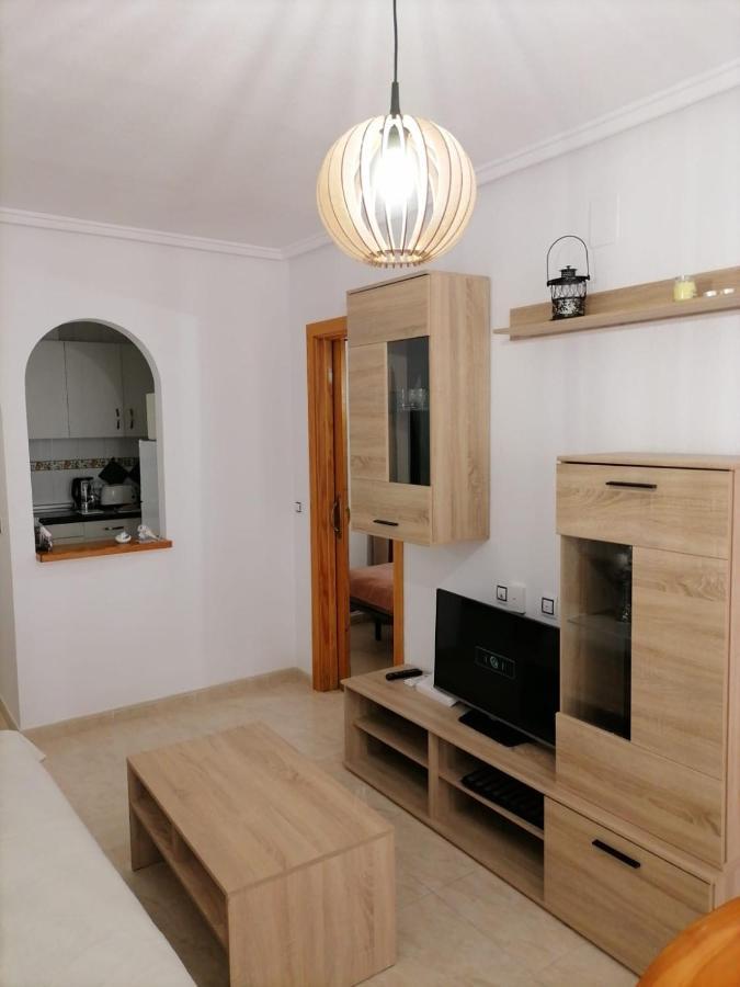 Sunny Appartment With Pool Torrevieja Center Luaran gambar