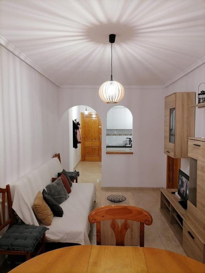 Sunny Appartment With Pool Torrevieja Center Luaran gambar